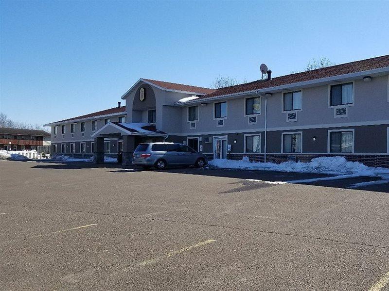 Hotel Super 8 By Wyndham Eau Claire Wi Zewnętrze zdjęcie