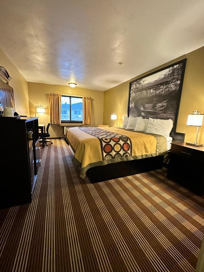 Hotel Super 8 By Wyndham Eau Claire Wi Zewnętrze zdjęcie