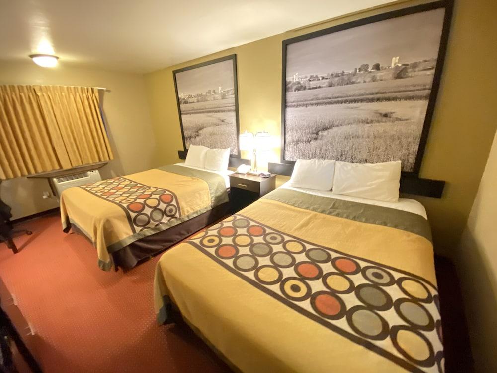 Hotel Super 8 By Wyndham Eau Claire Wi Zewnętrze zdjęcie