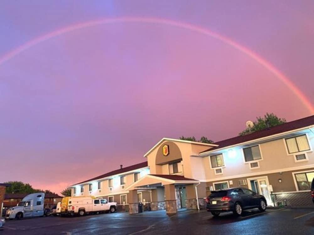Hotel Super 8 By Wyndham Eau Claire Wi Zewnętrze zdjęcie