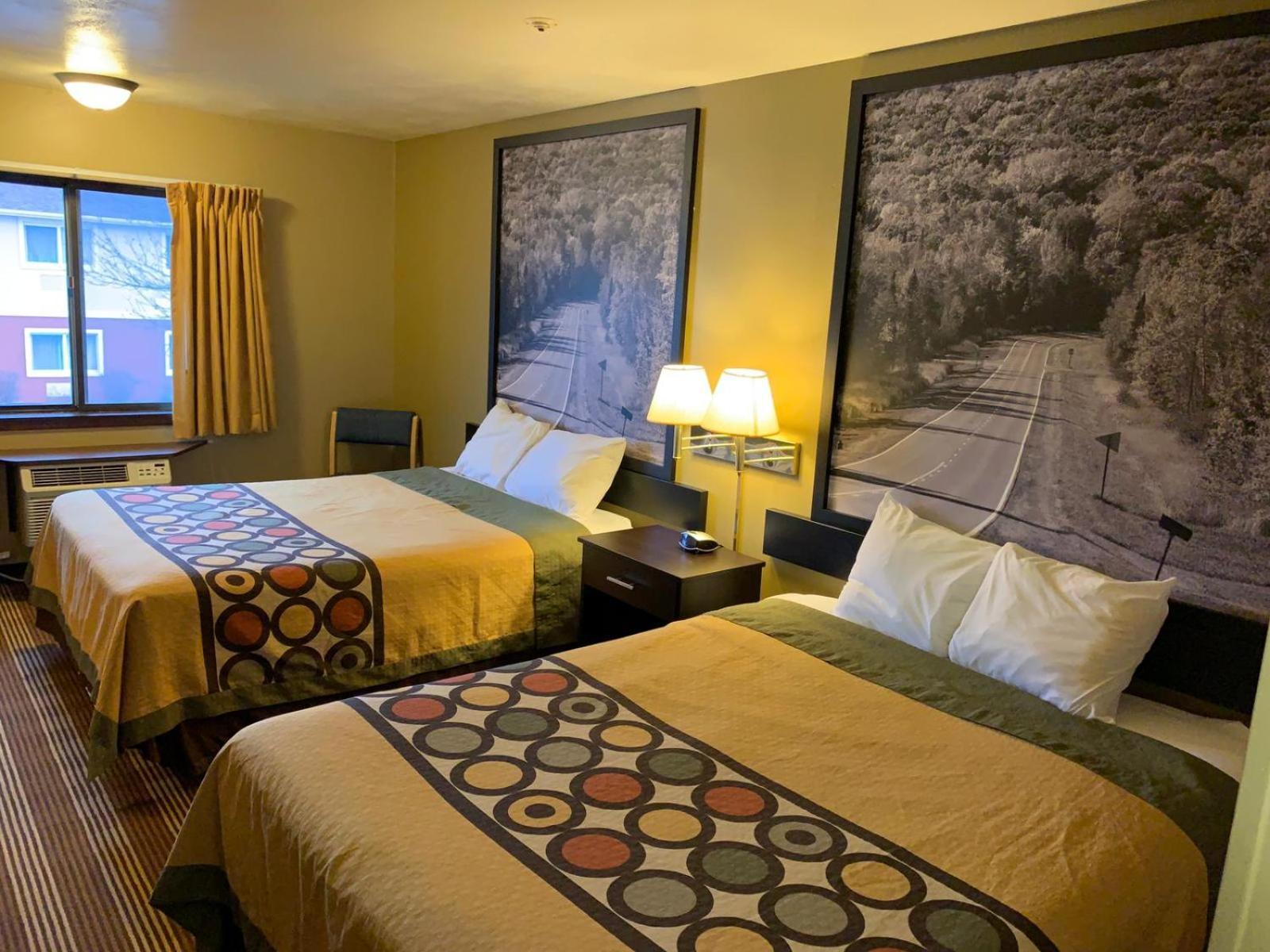 Hotel Super 8 By Wyndham Eau Claire Wi Zewnętrze zdjęcie