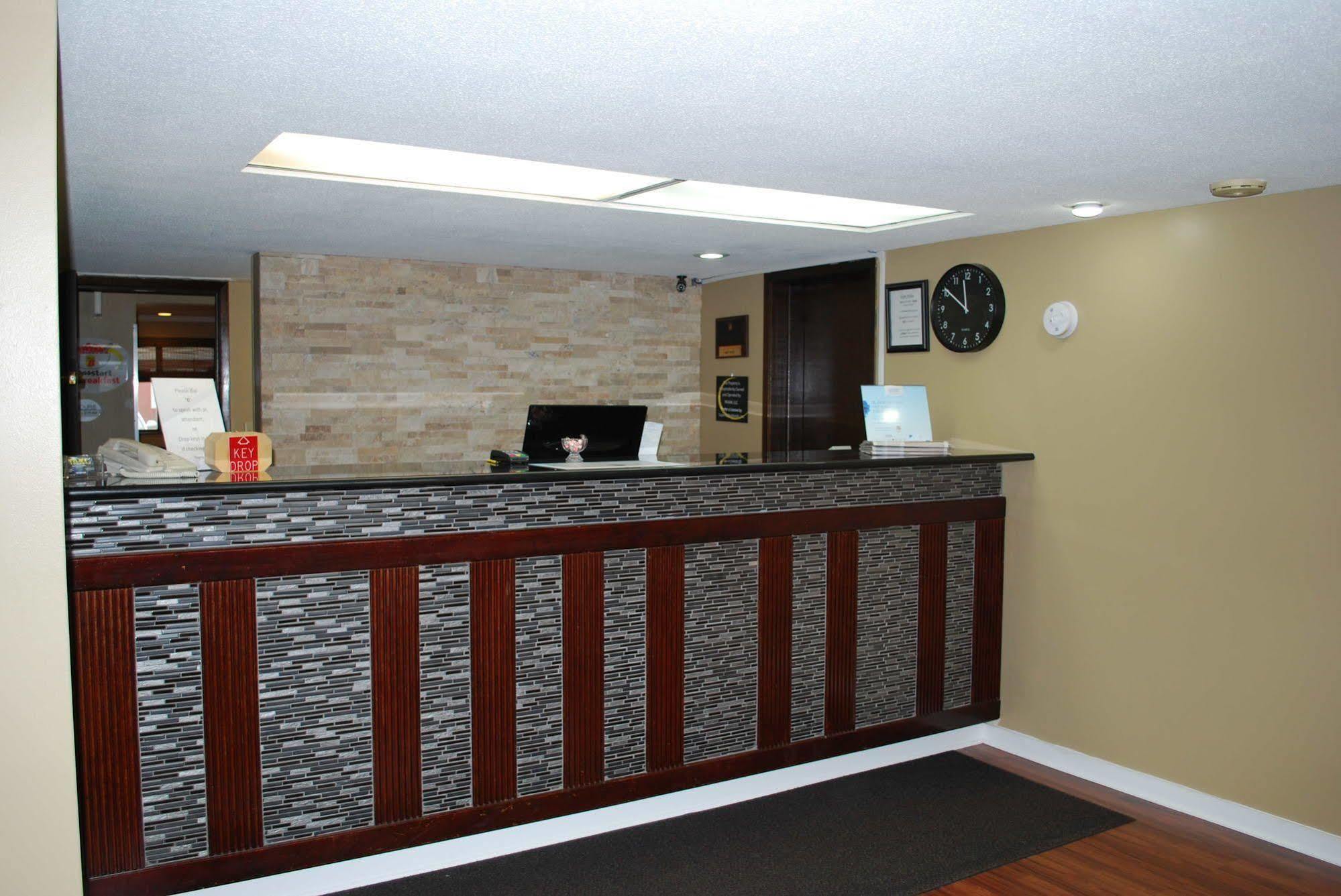 Hotel Super 8 By Wyndham Eau Claire Wi Zewnętrze zdjęcie